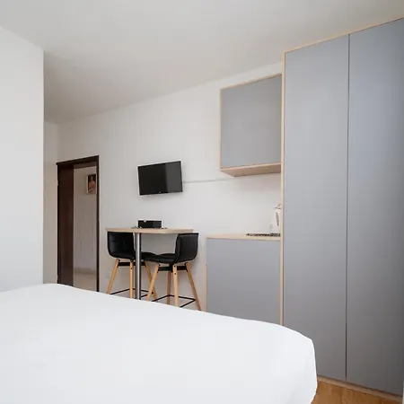 And With Parking Space Biograd Na Moru, Biograd - 4305 比奥格勒·纳·莫鲁