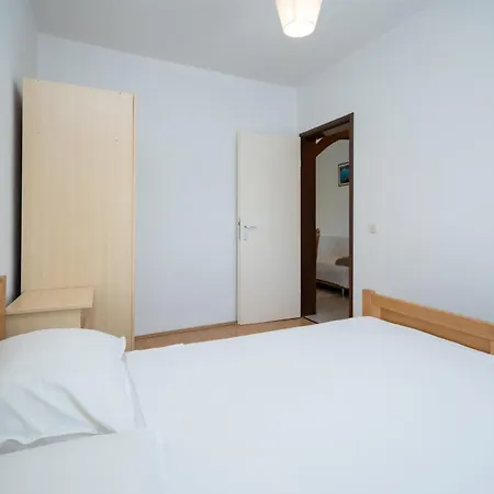 Gasthof And With Parking Space Biograd Na Moru, Biograd - 4305 3*