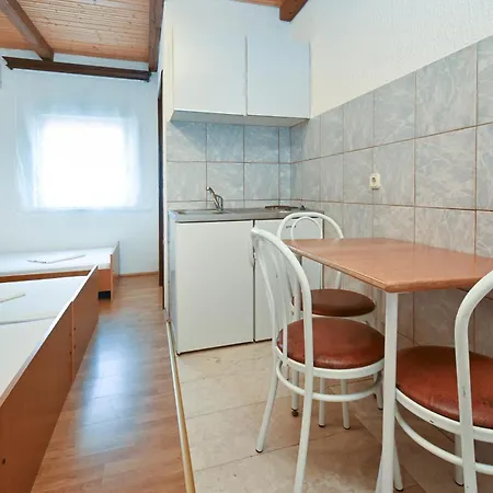 And With Parking Space Biograd Na Moru, Biograd - 4305 Gasthof 3*