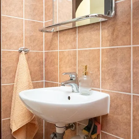And With Parking Space Biograd Na Moru, Biograd - 4305 Guest house 3*
