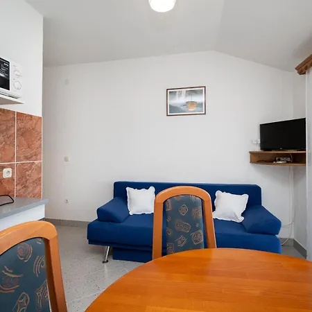 Guest house And With Parking Space Biograd Na Moru, Biograd - 4305 Biograd Na Moru